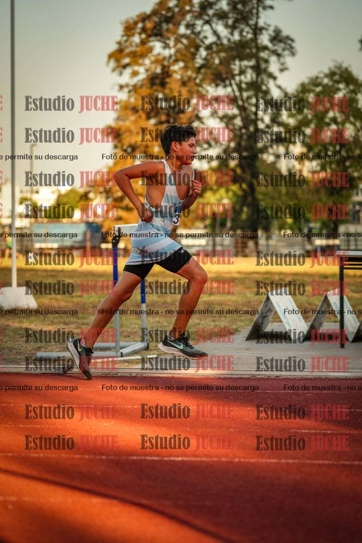 Fotos de los 2400 m llanos de varones