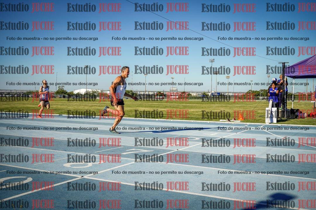 Fotos de los 400 m llanos de varones