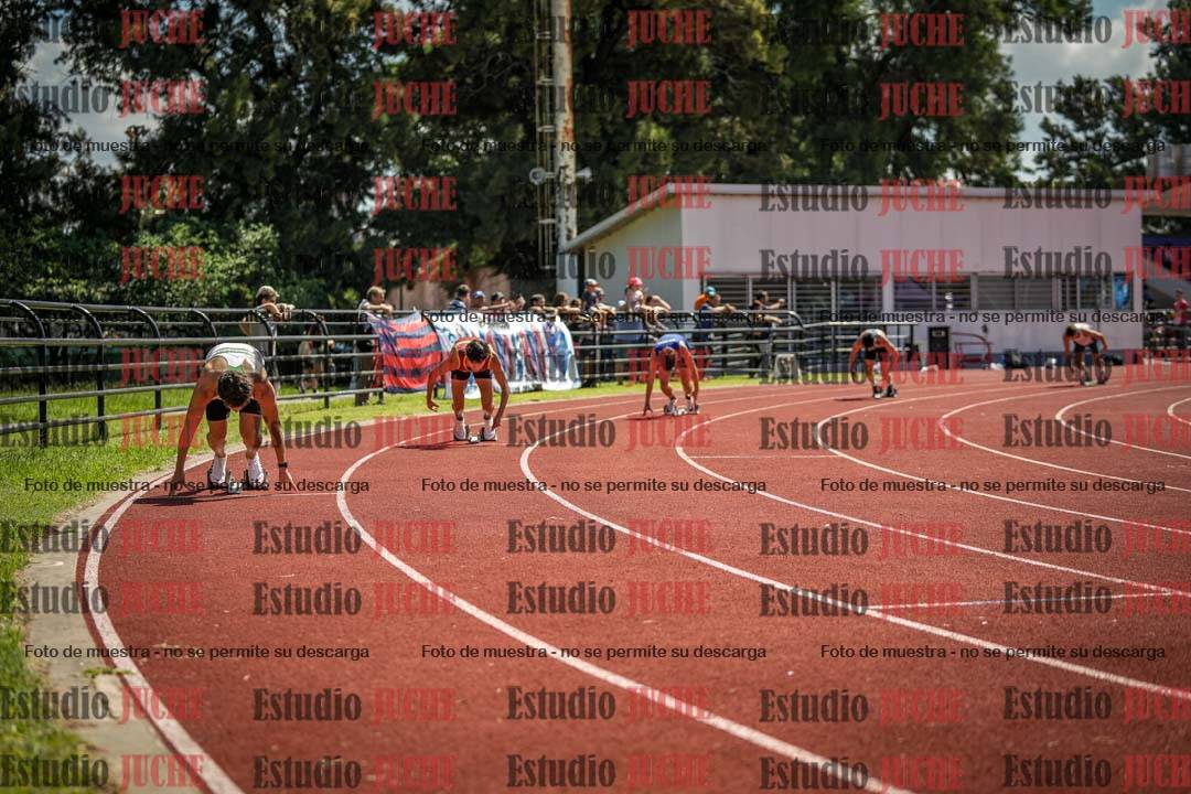 Fotos de los 400 m con vallas de varones