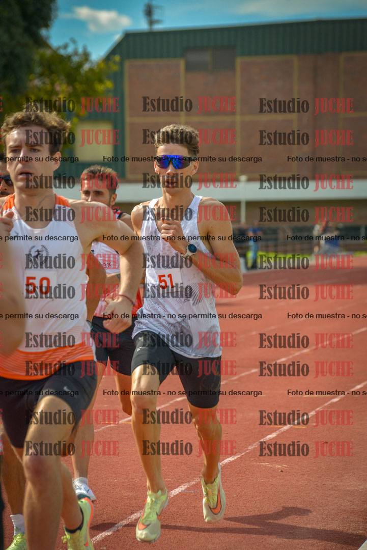 Fotos de los 800 m llanos de varones