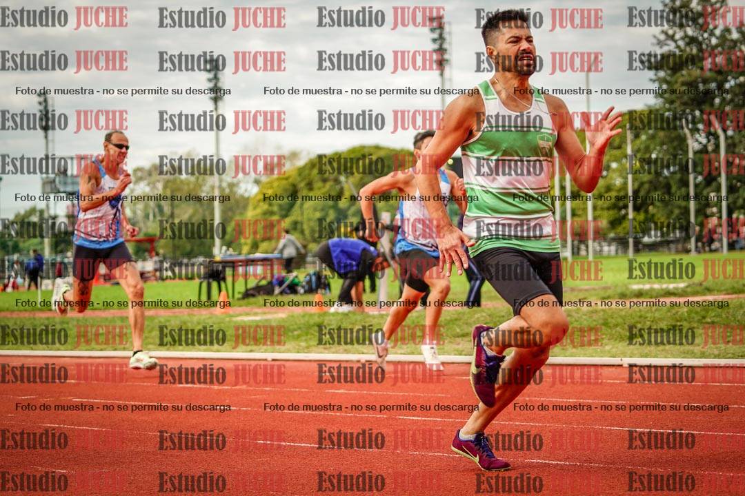 Fotos de los 400 m llanos de varones