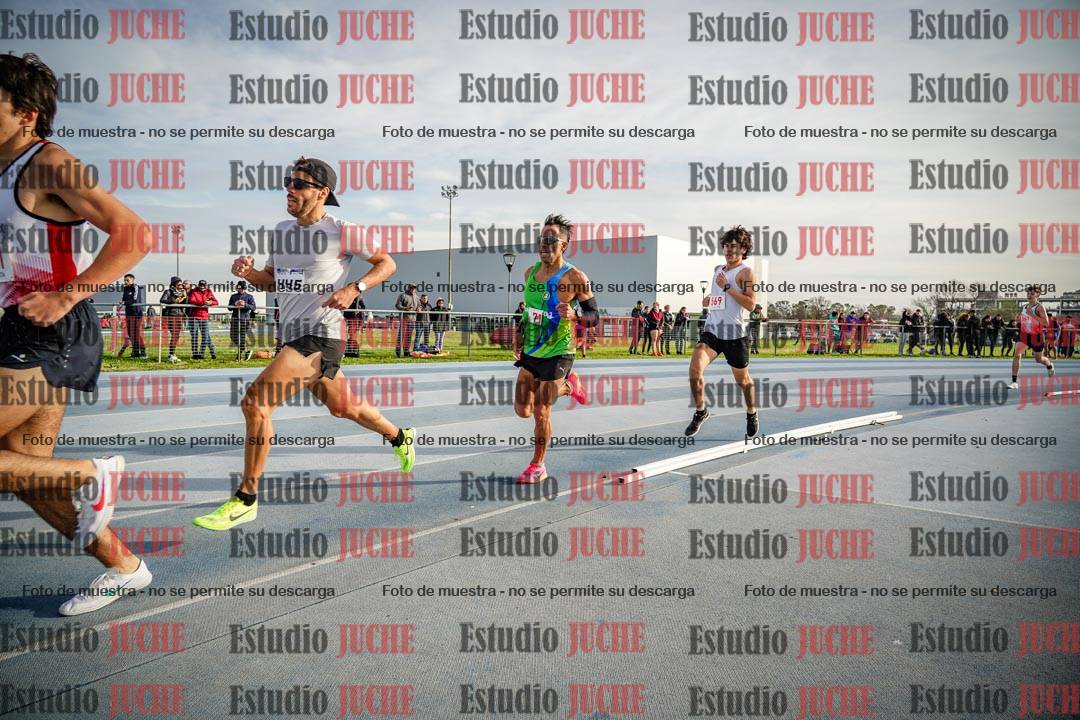 Fotos de los 1500 m llanos de varones