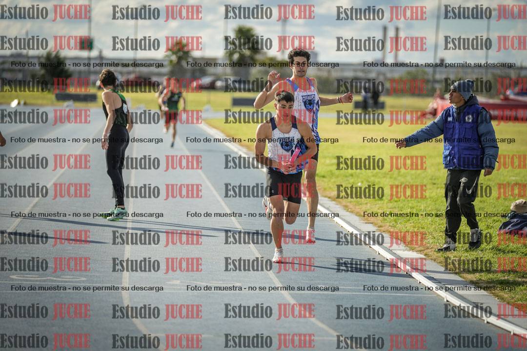 Fotos de las postas 4x400 m llanos de varones