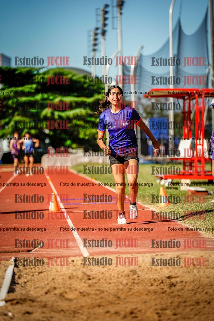 Fotos del salto triple de mujeres y varones - tablas de 8 - 11 - 13