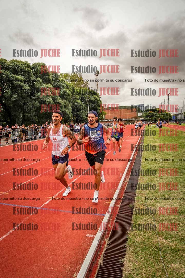 Fotos de los 800 m de varones