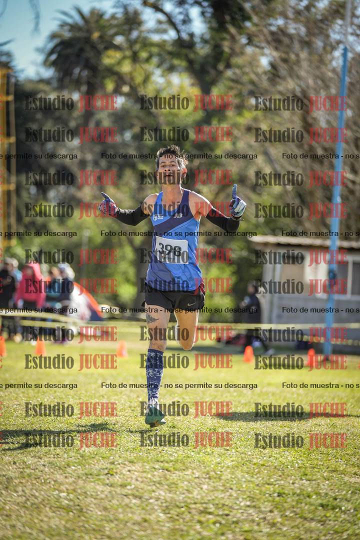 Fotos de la llegada del cross de 8000 m