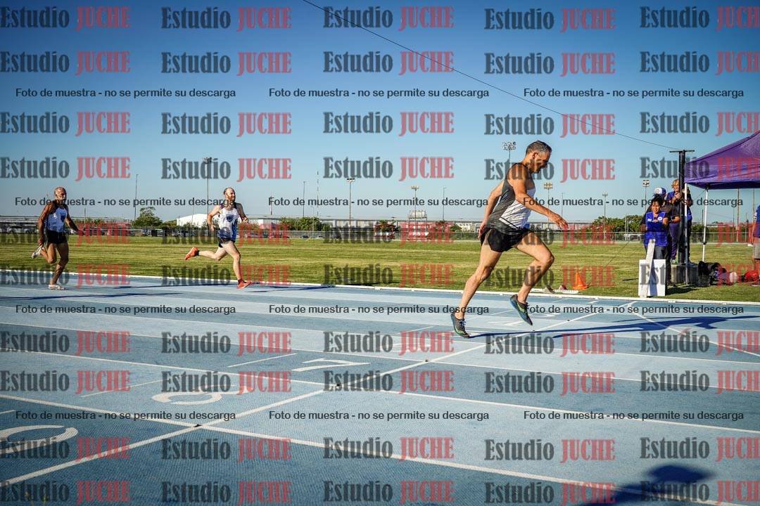 Fotos de los 400 m llanos de varones