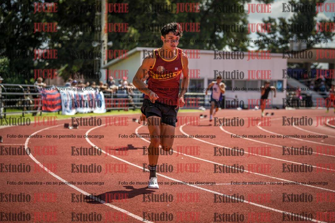 Fotos de los 400 m con vallas de varones