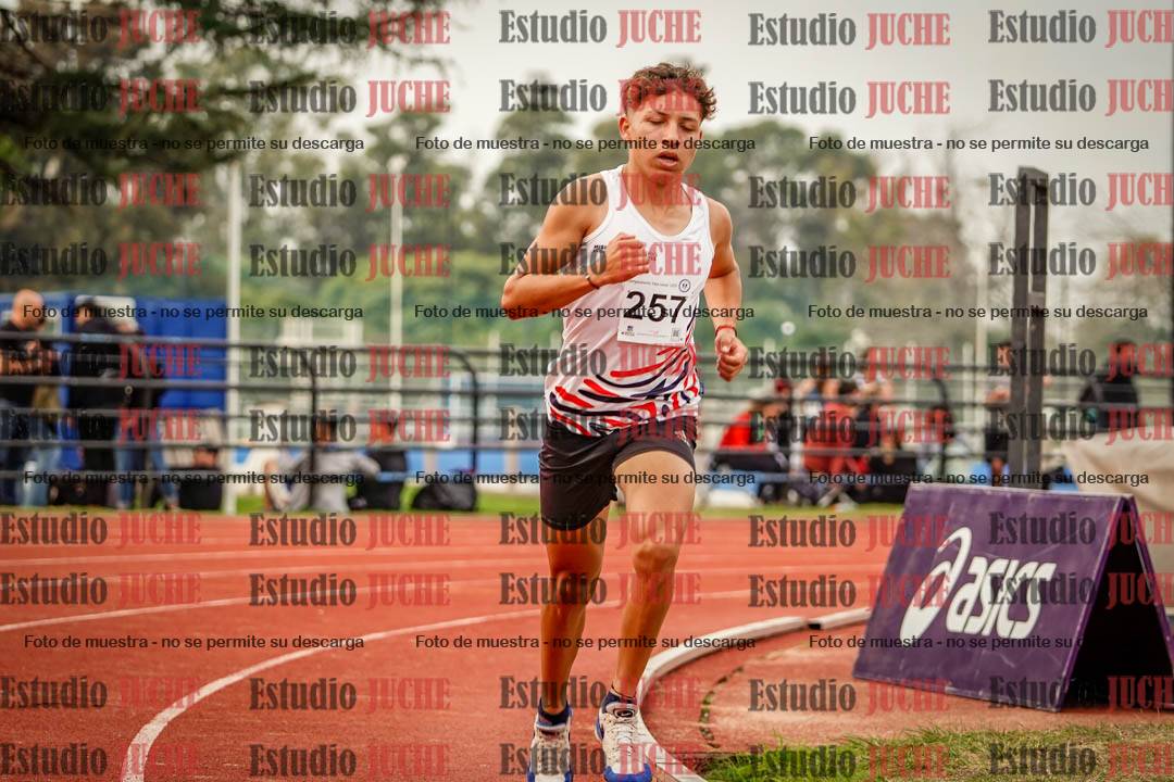 Fotos de los 1500 m llanos de varones