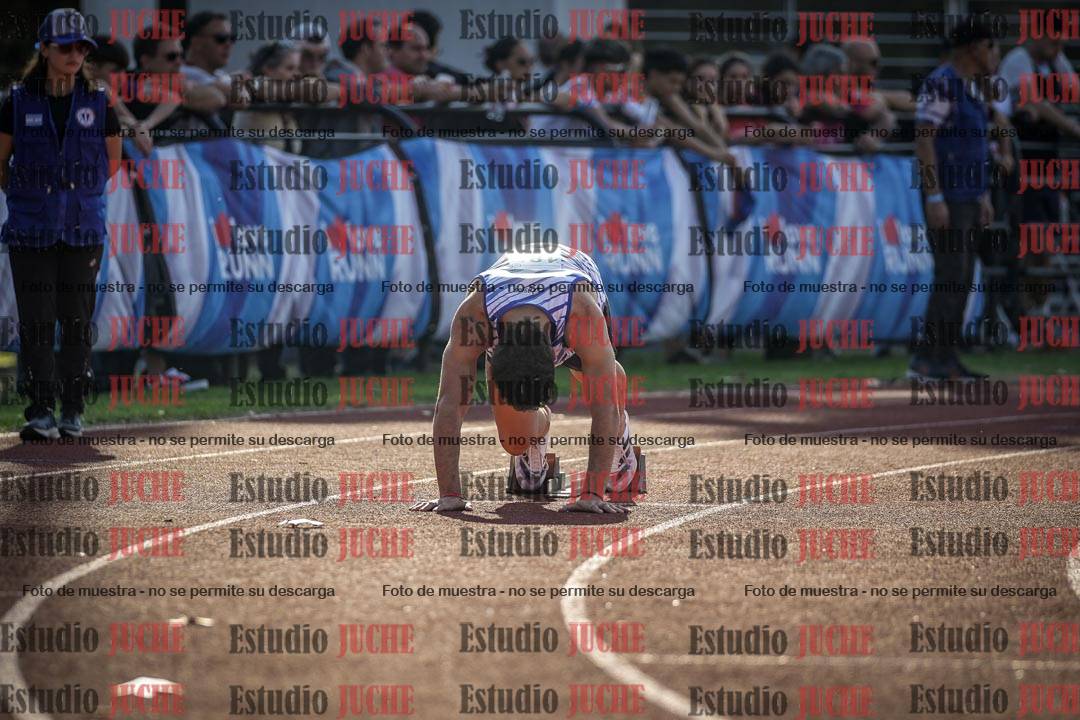 Fotos de los 400 m con vallas de varones