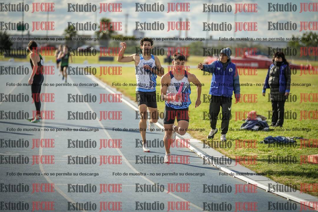 Fotos de las postas 4x400 m llanos de varones