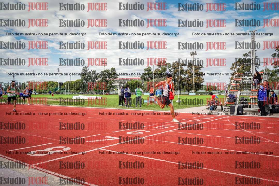 Fotos de los 400 m llanos de varones
