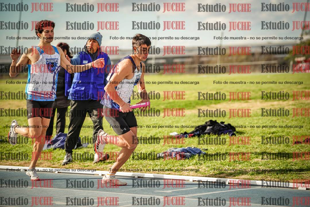 Fotos de las postas 4x400 m llanos de varones