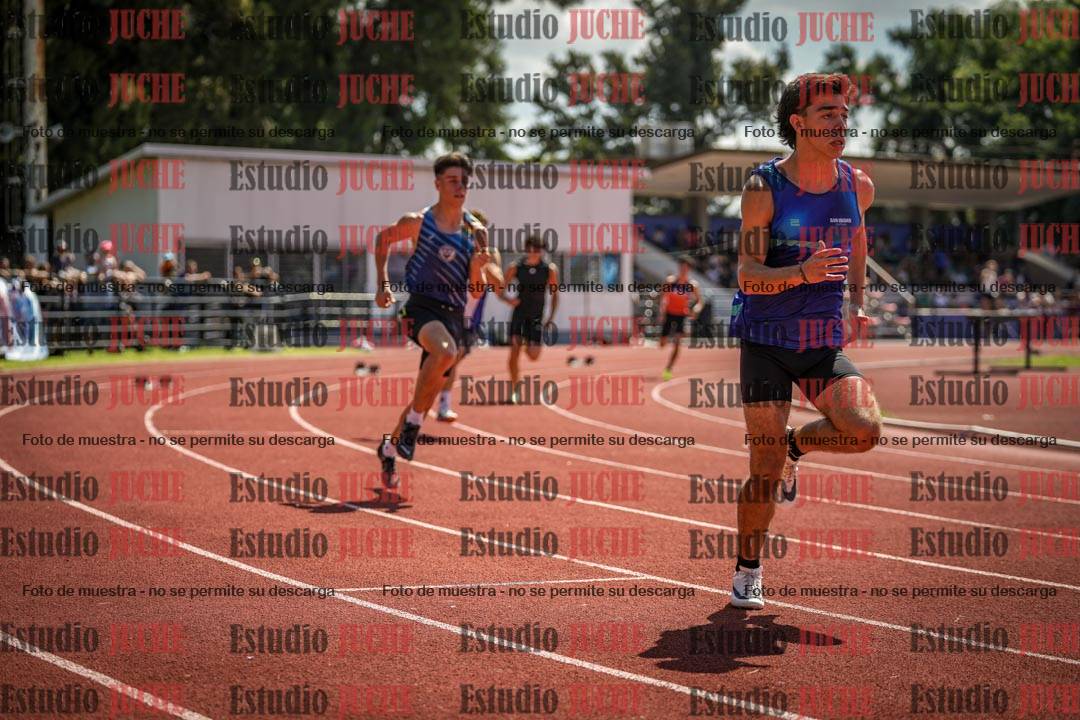Fotos de los 400 m con vallas de varones