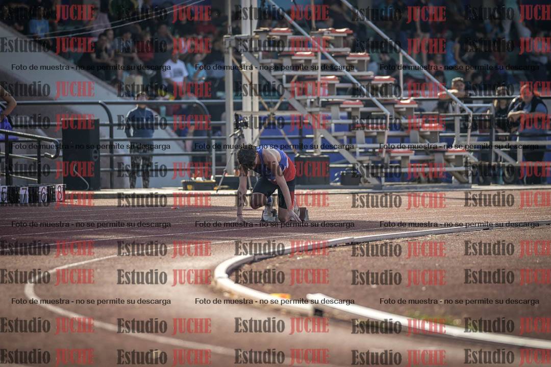 Fotos de los 400 m con vallas de varones