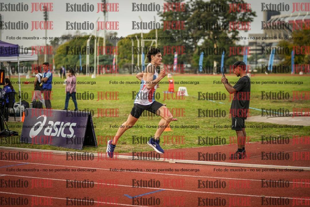 Fotos de los 1500 m llanos de varones