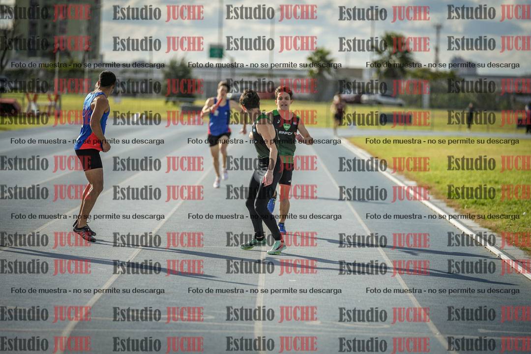 Fotos de las postas 4x400 m llanos de varones