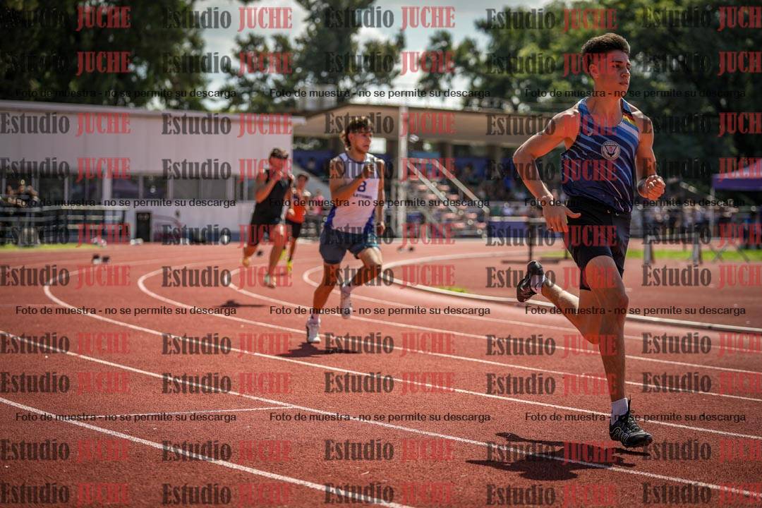 Fotos de los 400 m con vallas de varones
