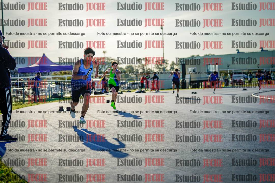 Fotos de las postas 4x100 m llanos de varones