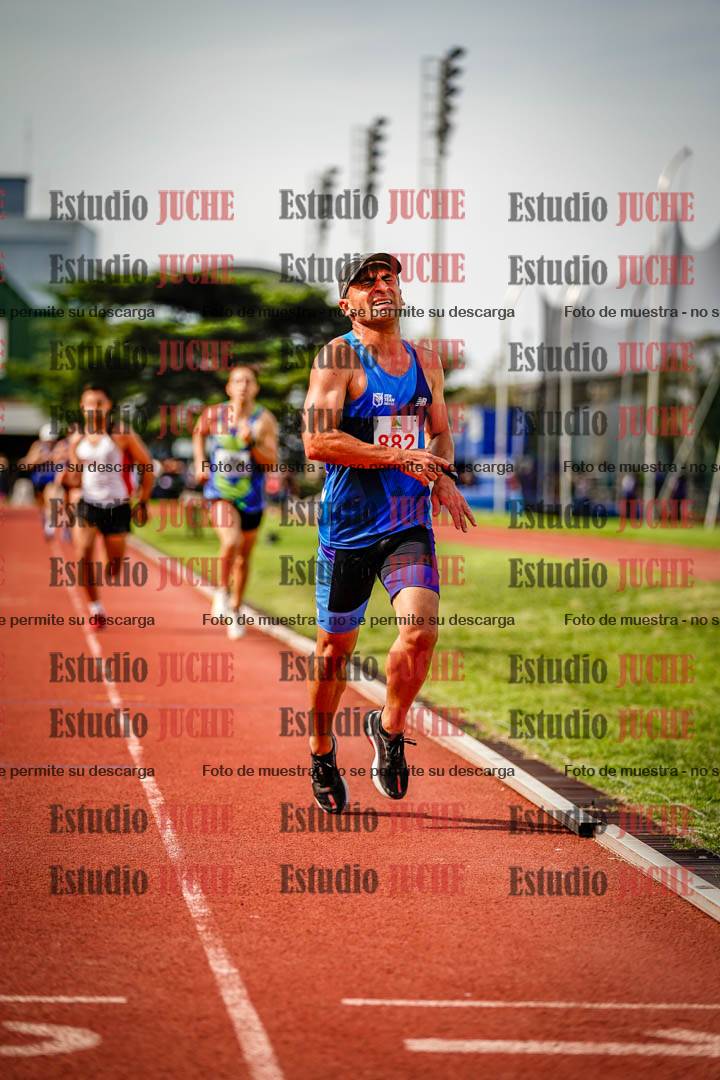 Fotos de los 3000 m llanos de varones