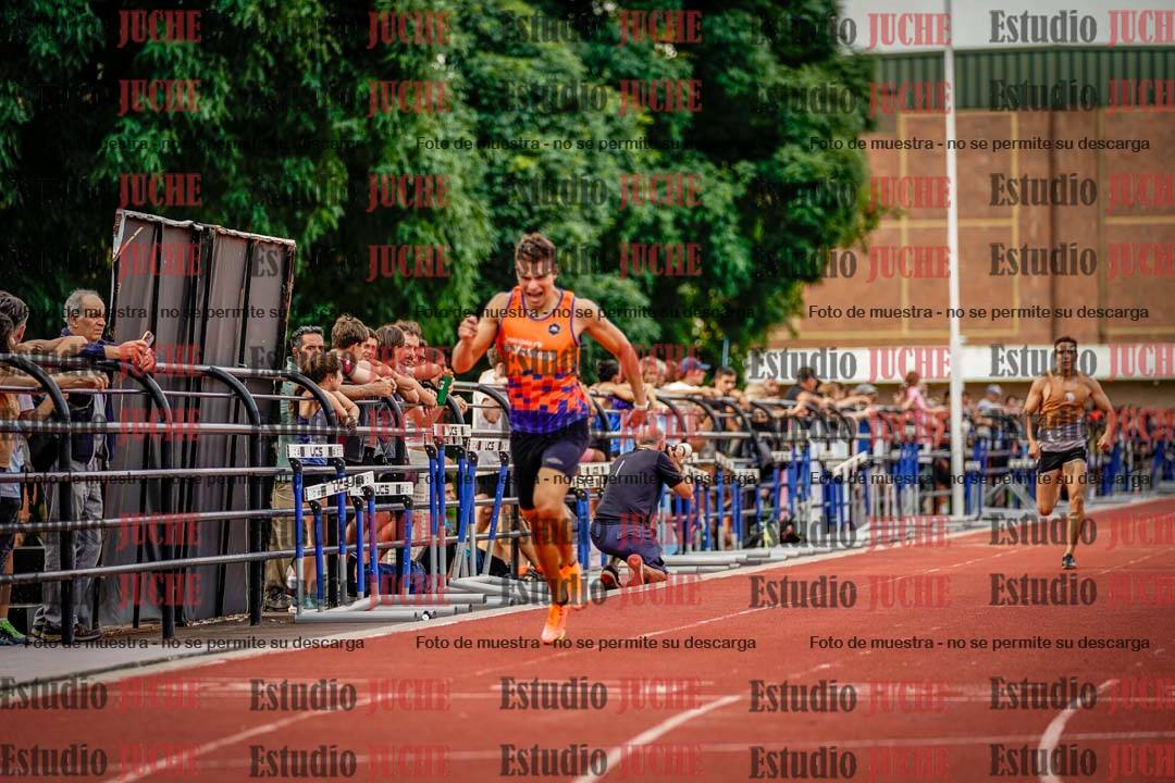 Fotos de los 400 m llanos de varones