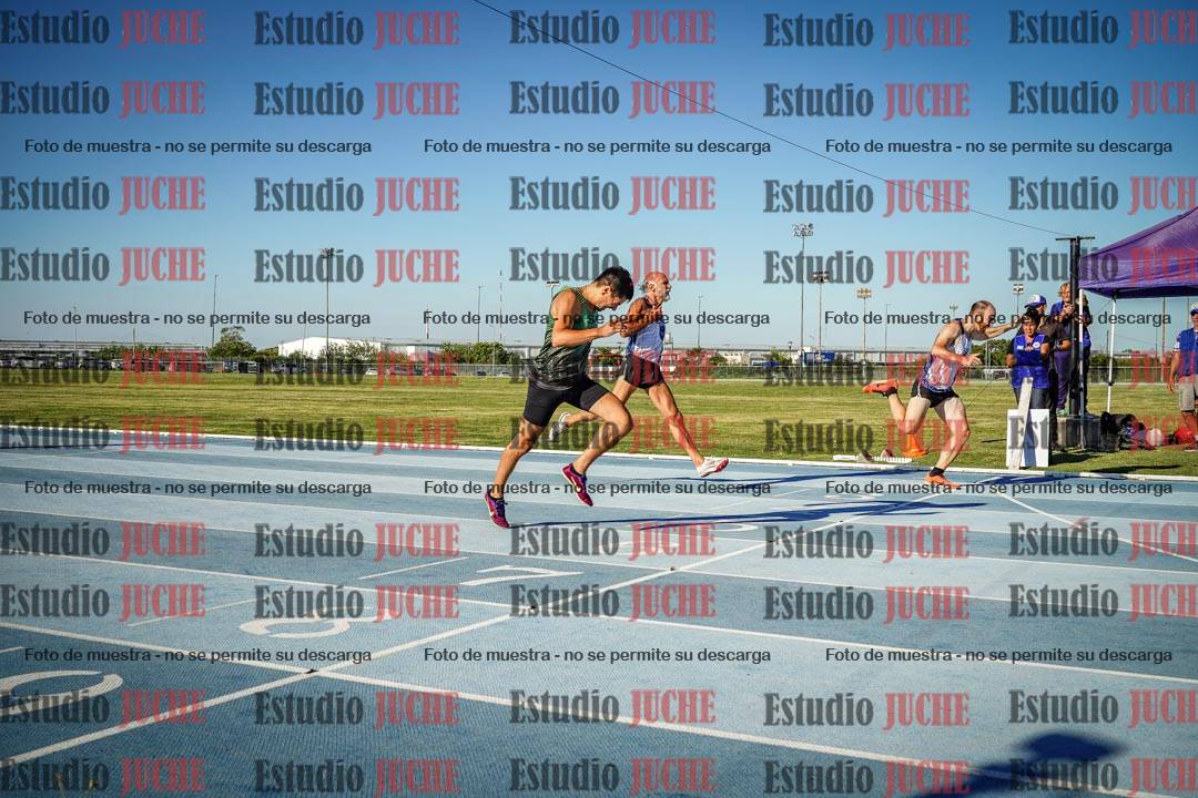 Fotos de los 400 m llanos de varones