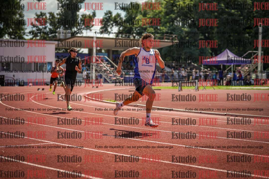 Fotos de los 400 m con vallas de varones