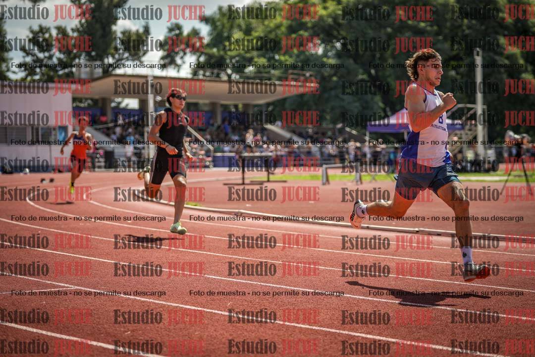 Fotos de los 400 m con vallas de varones