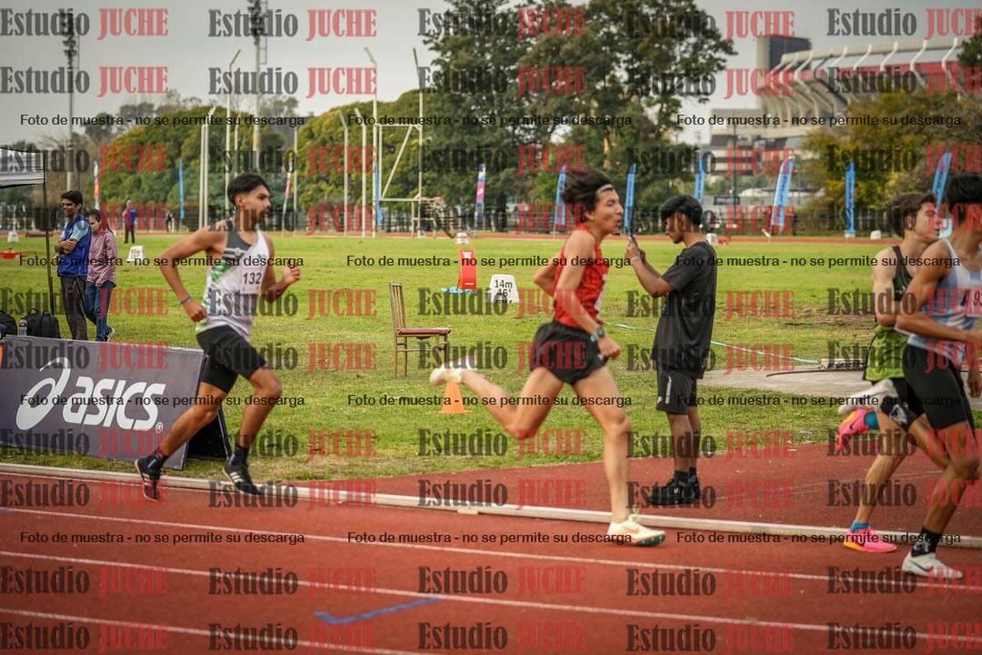 Fotos de los 1500 m llanos de varones