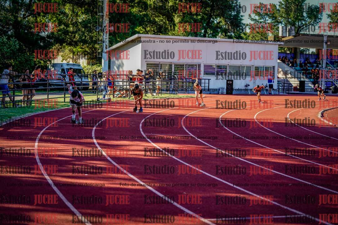 Fotos de las postas 5x80 m llanos de mujeres y varones