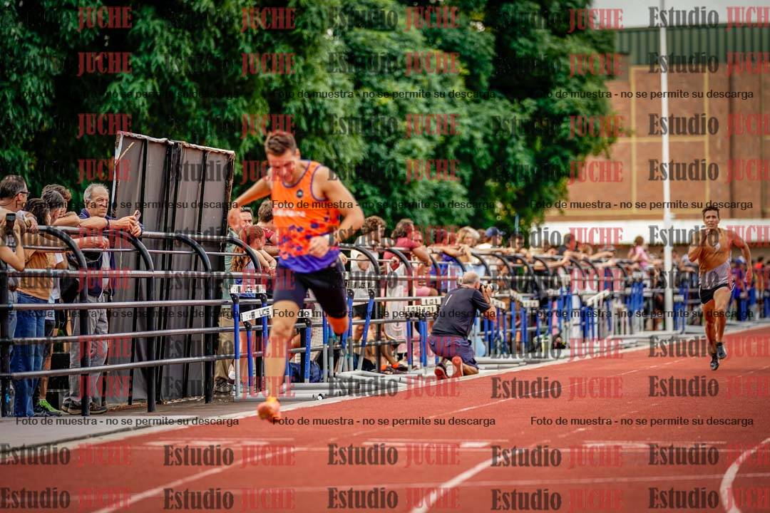 Fotos de los 400 m llanos de varones