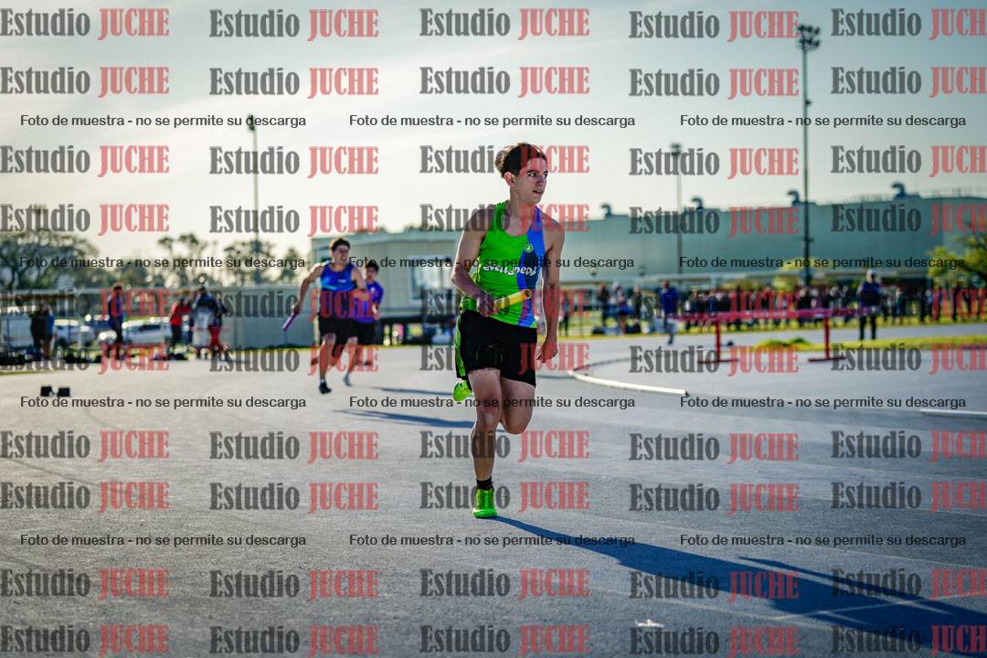 Fotos de las postas 4x100 m llanos de varones