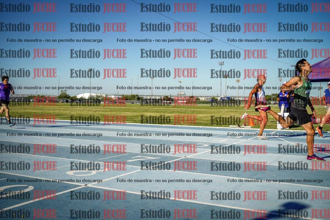 Fotos de los 400 m llanos de varones