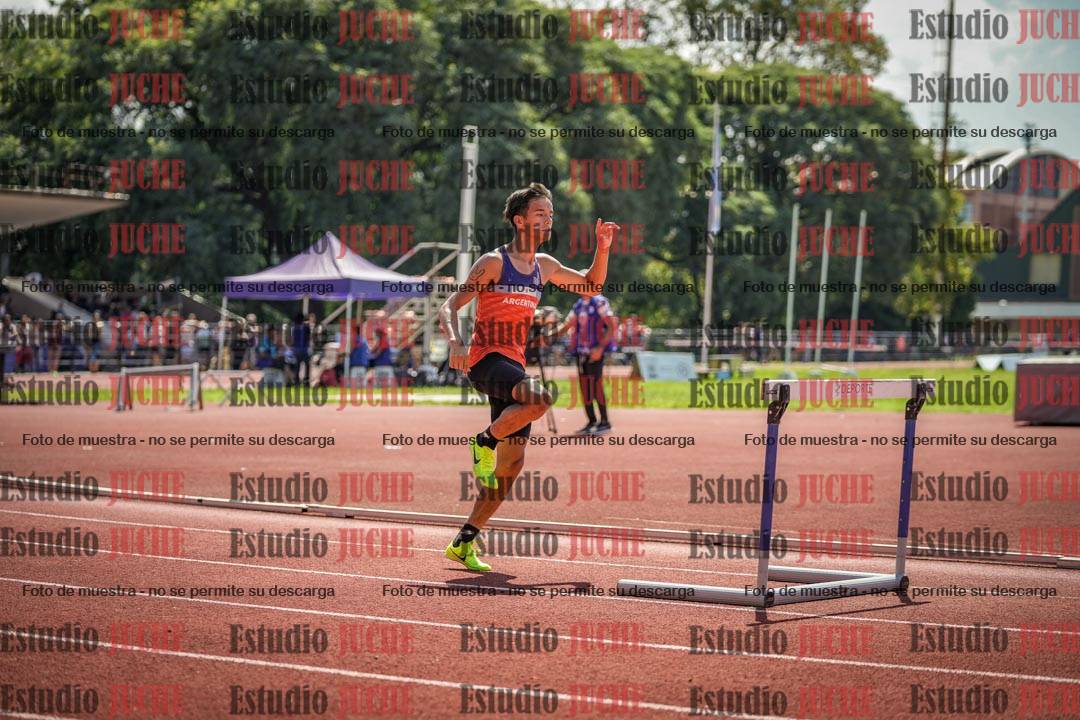 Fotos de los 400 m con vallas de varones