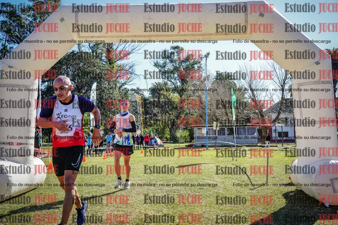 Fotos de la llegada del cross de 8000 m