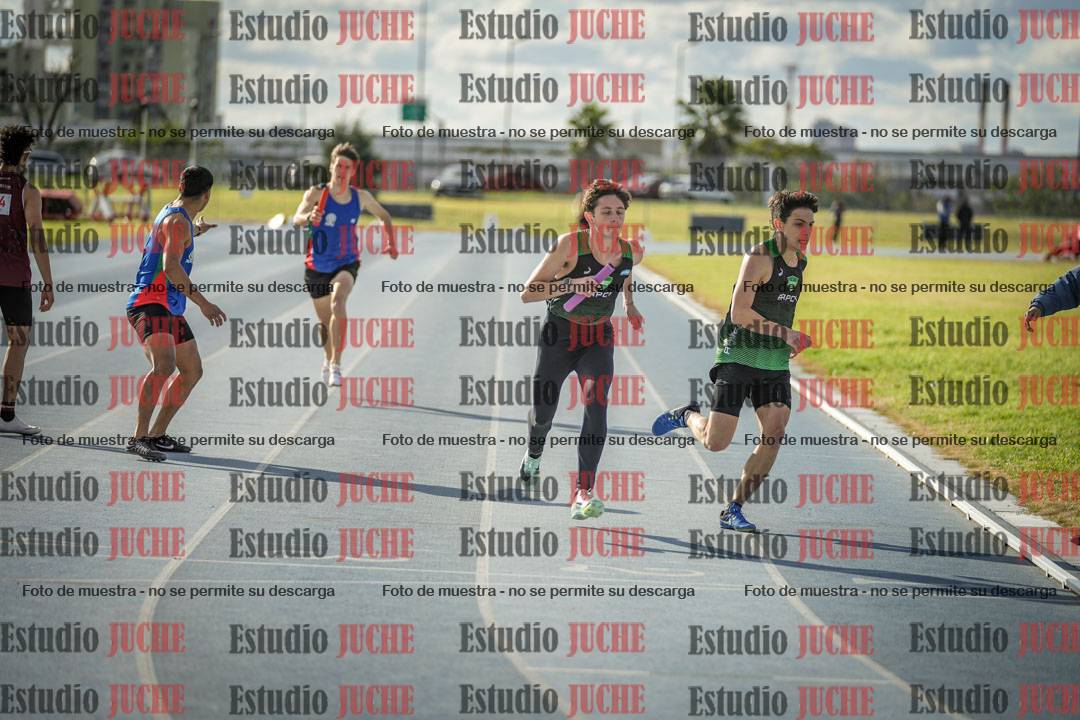 Fotos de las postas 4x400 m llanos de varones