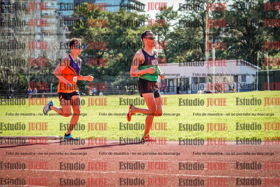 Fotos de los 5000 m llanos de mujeres y varones