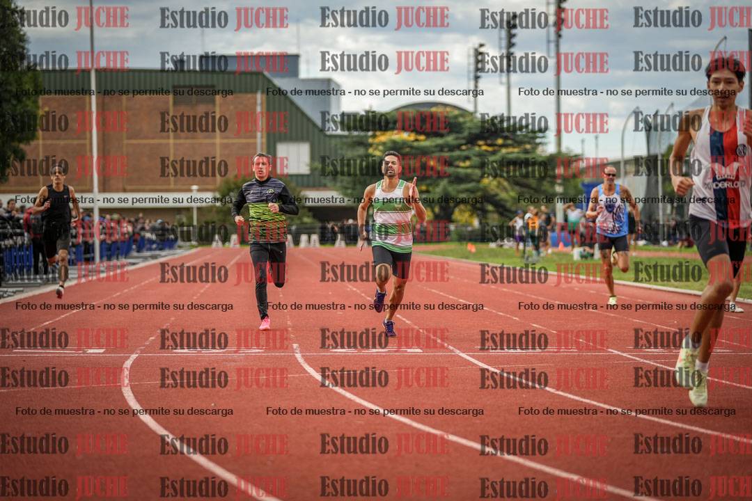 Fotos de los 400 m llanos de varones