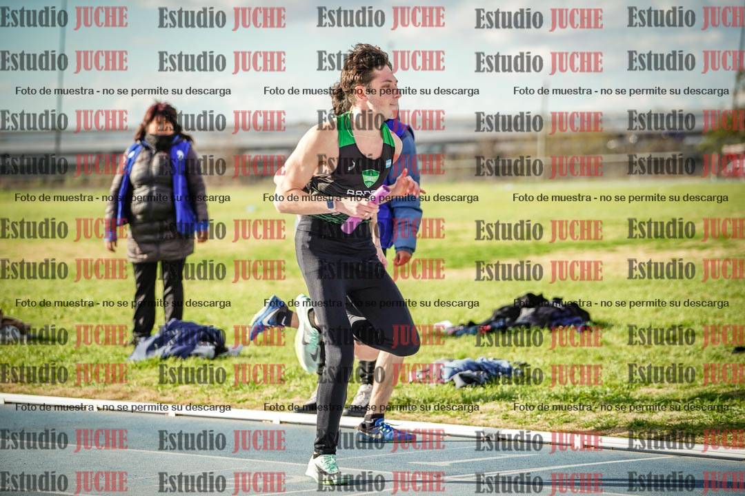 Fotos de las postas 4x400 m llanos de varones