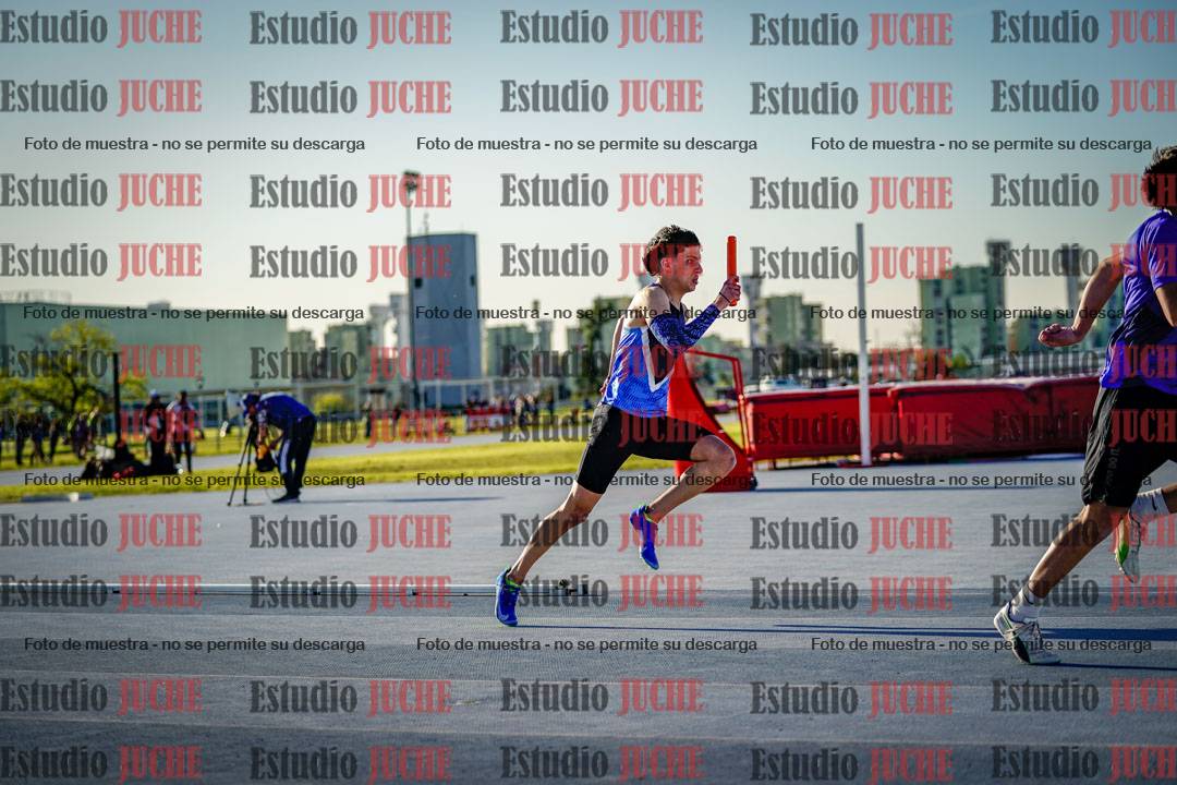 Fotos de las postas 4x100 m llanos de varones