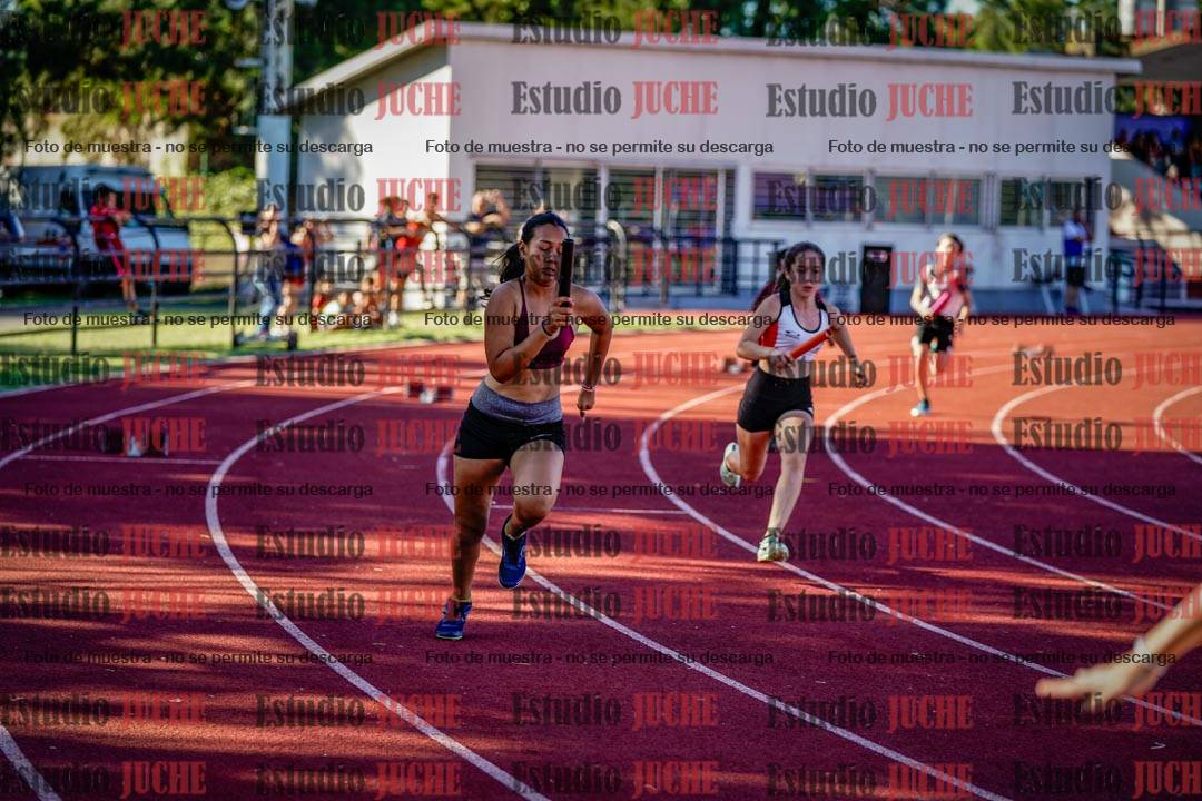 Fotos de las postas 5x80 m llanos de mujeres y varones