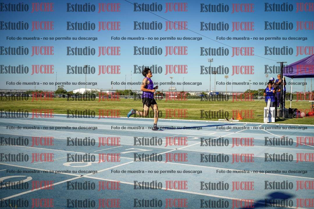 Fotos de los 400 m llanos de varones