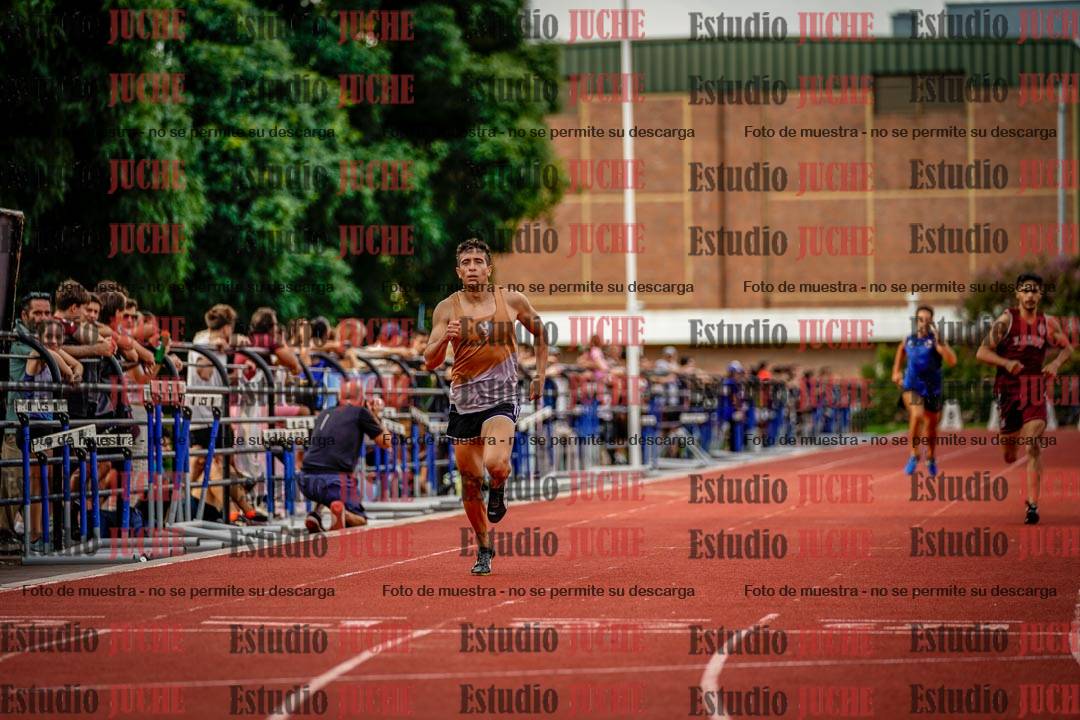 Fotos de los 400 m llanos de varones