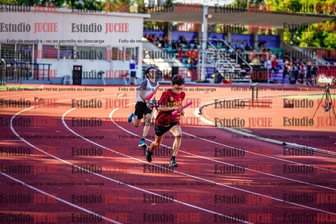 Fotos de las postas 5x80 m llanos de mujeres y varones