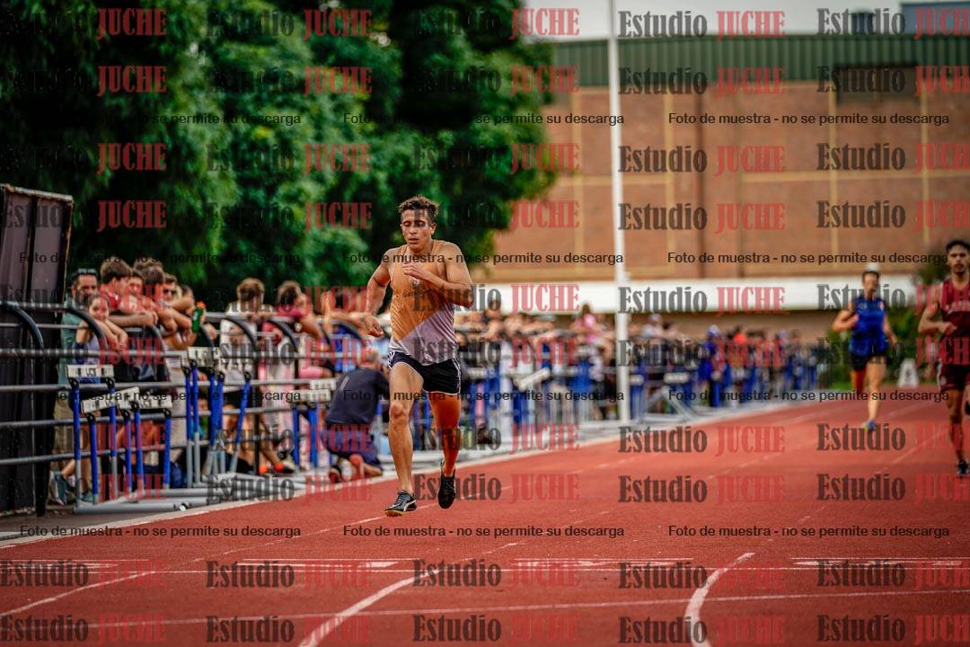 Fotos de los 400 m llanos de varones