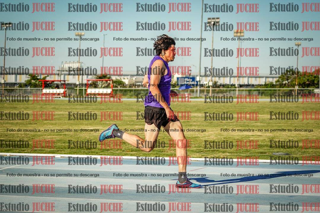 Fotos de los 400 m llanos de varones