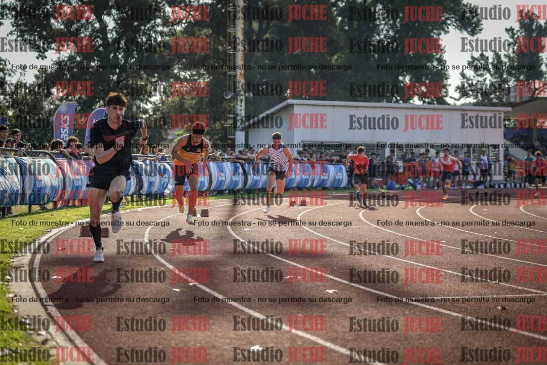 Fotos de los 400 m con vallas de varones