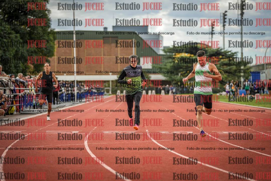 Fotos de los 400 m llanos de varones