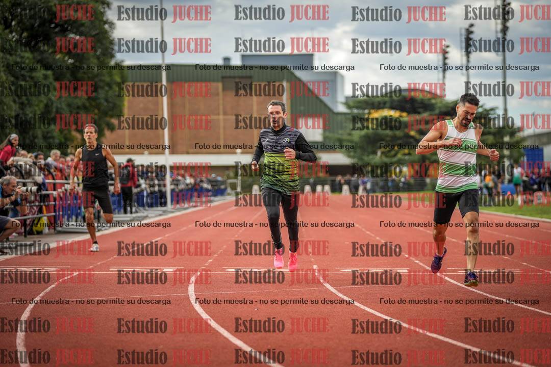 Fotos de los 400 m llanos de varones