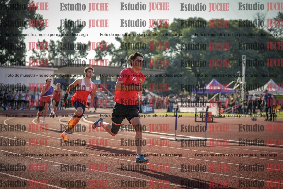 Fotos de los 400 m con vallas de varones